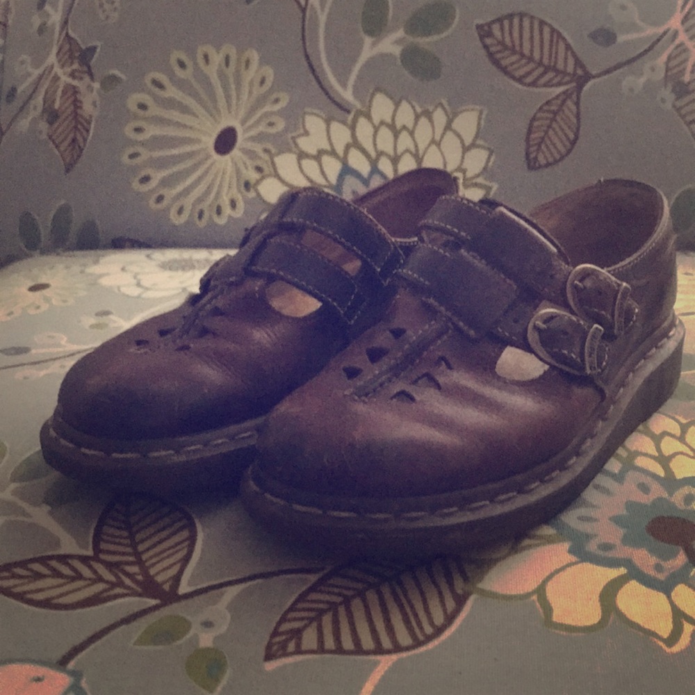 Authentic vintage Doc Marten Mary Janes